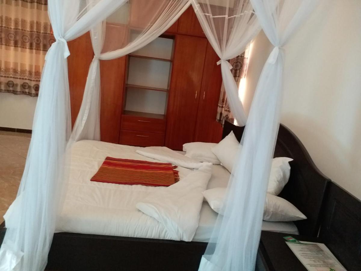 Acactus Hotel 캄팔라 외부 사진